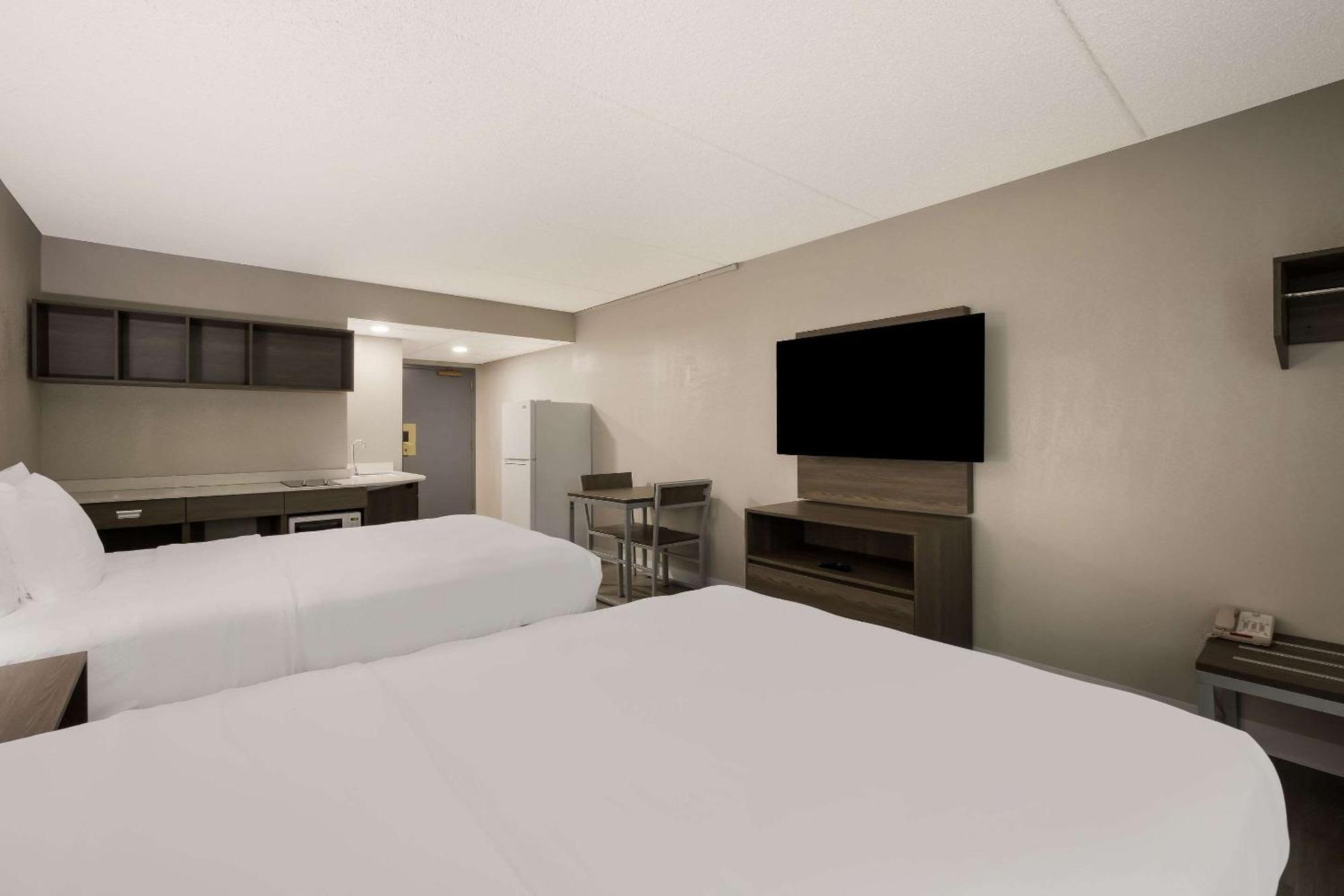 Suburban Studios Milwaukee Airport Εξωτερικό φωτογραφία