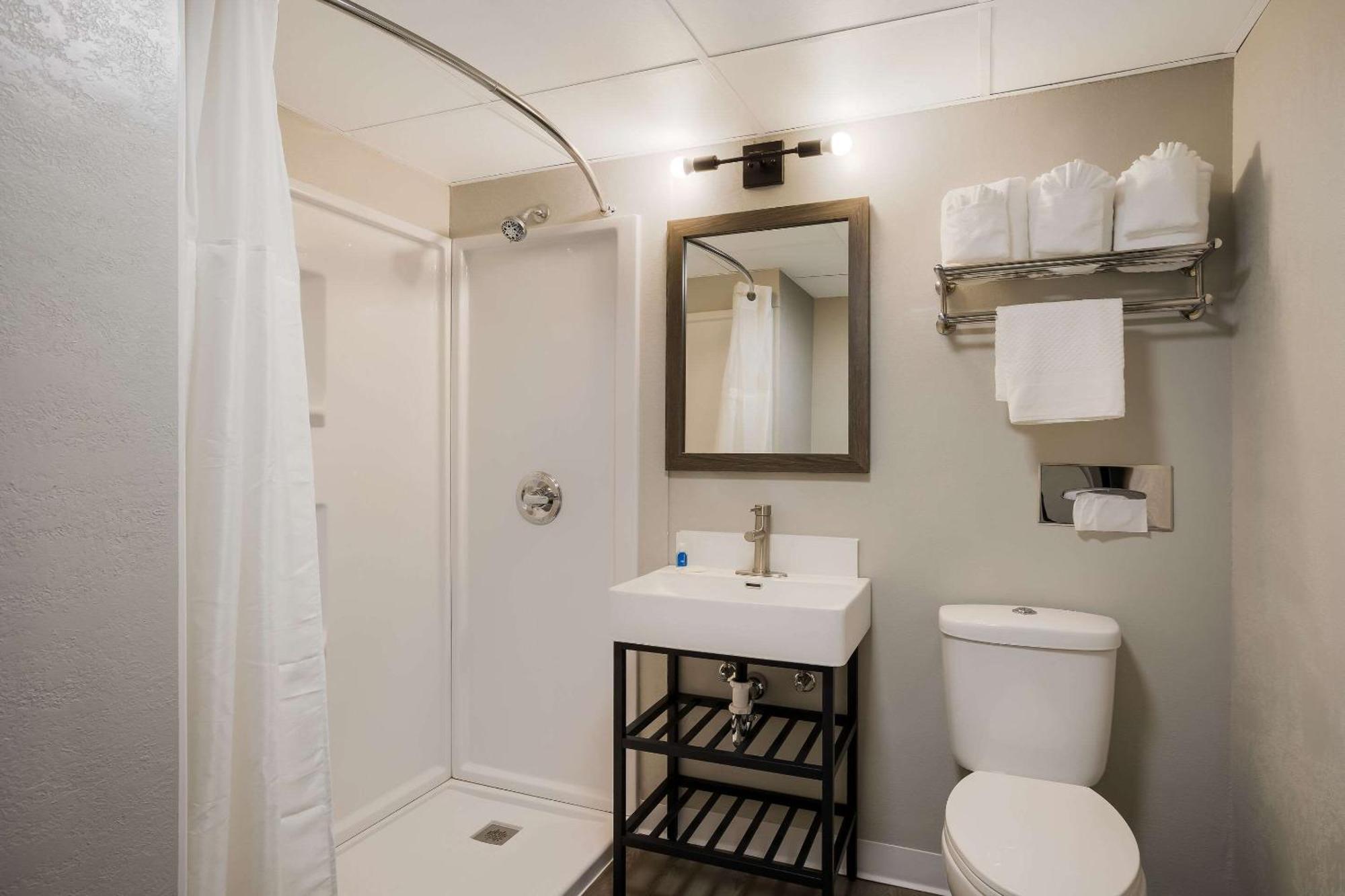 Suburban Studios Milwaukee Airport Εξωτερικό φωτογραφία